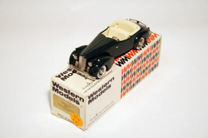 354 Packhard Darvin 1940 WMS 31x